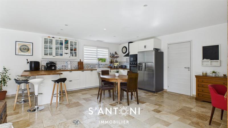 Maison - 135 m² - 5 pièces