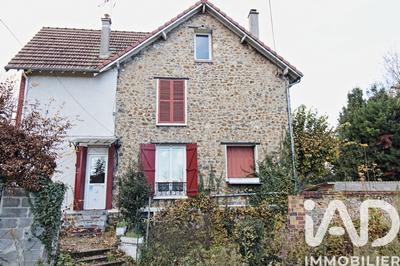 Maison - 104 m² - 5 pièces