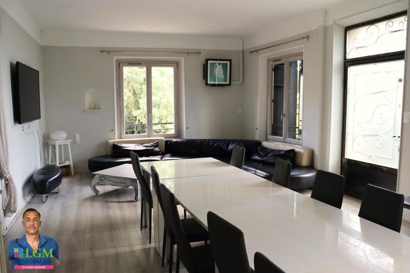 Mas - 397 m² - 14 pièces