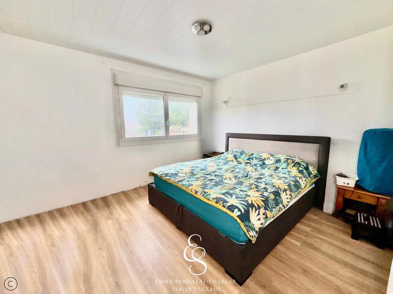 Maison - 90 m² - 6 pièces