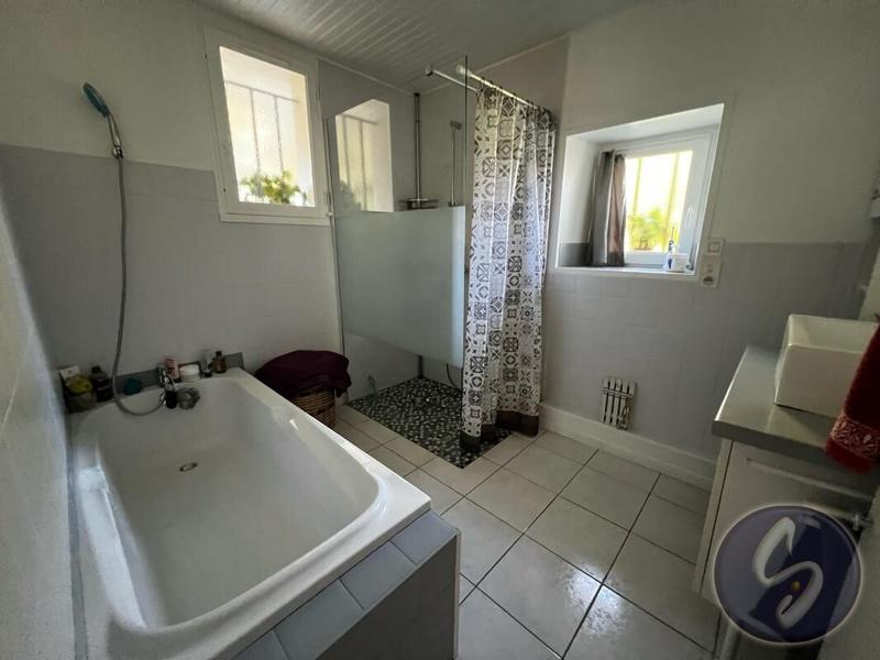 Maison - 167 m² - 7 pièces