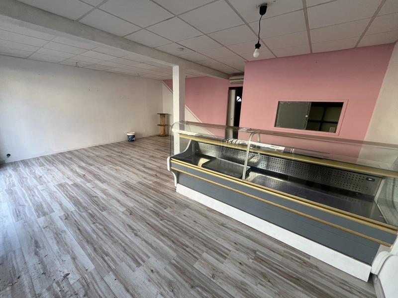 Local commercial - 70 m² - 2 pièces