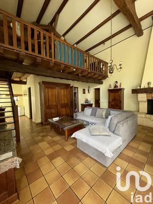 Maison - 185 m² - 5 pièces