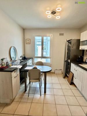 Maison de ville - 80 m² - 4 pièces