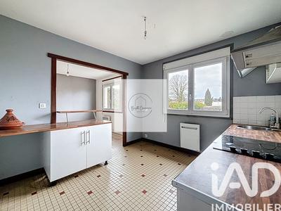 Maison - 95 m² - 5 pièces