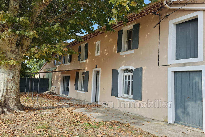 Mas - 200 m² - 6 pièces