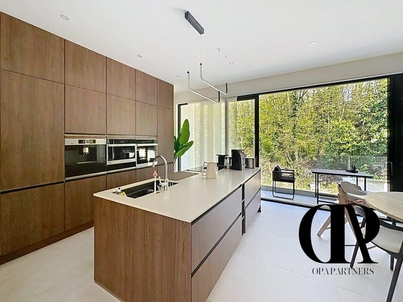 Villa - 185 m² - 6 pièces