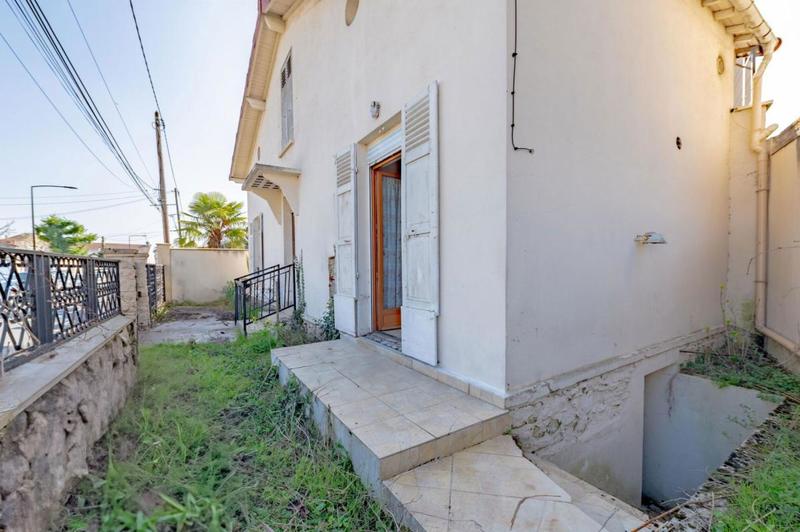 Maison - 86 m² - 4 pièces