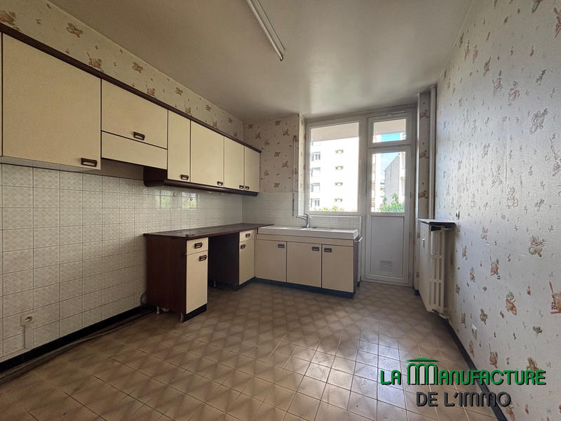 Appartement - 144 m² - 5 pièces