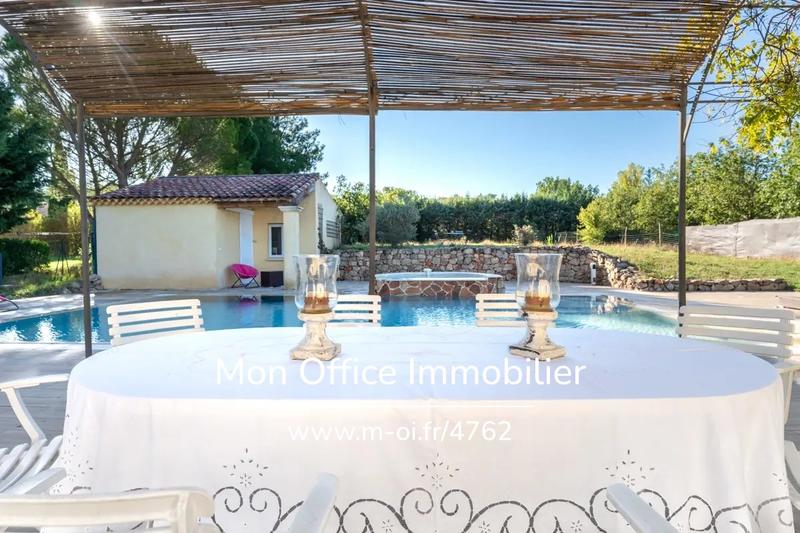 Villa - 200 m² - 7 pièces