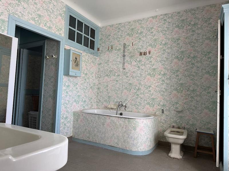 Maison bourgeoise - 379 m² - 11 pièces