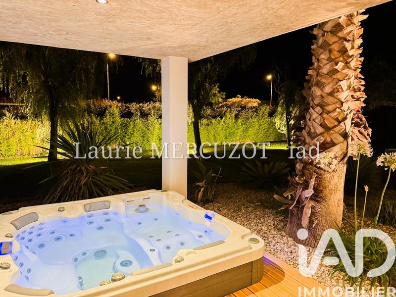 Maison - 260 m² - 7 pièces