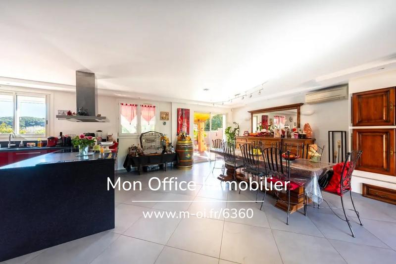 Maison - 127 m² - 5 pièces