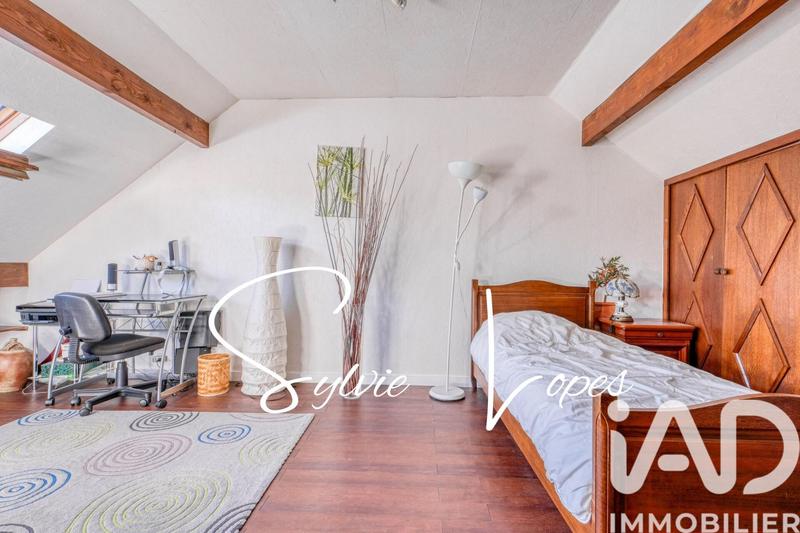 Maison - 139 m² - 7 pièces