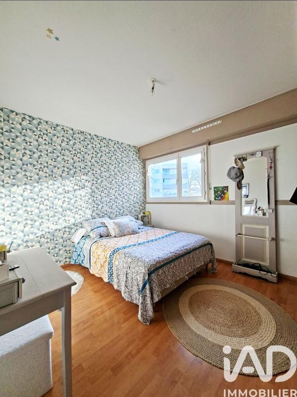 Appartement - 80 m² - 4 pièces