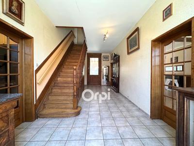 Maison - 223 m² - 7 pièces