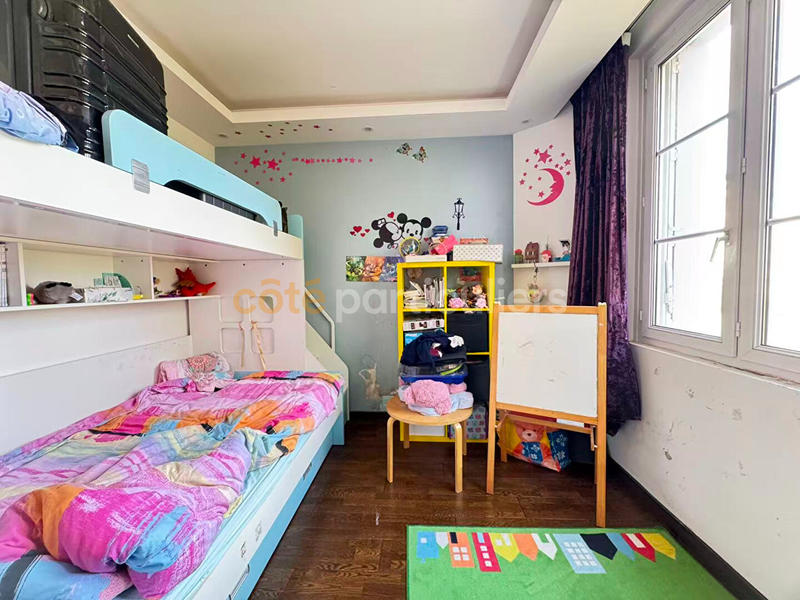 Appartement - 94 m² - 4 pièces