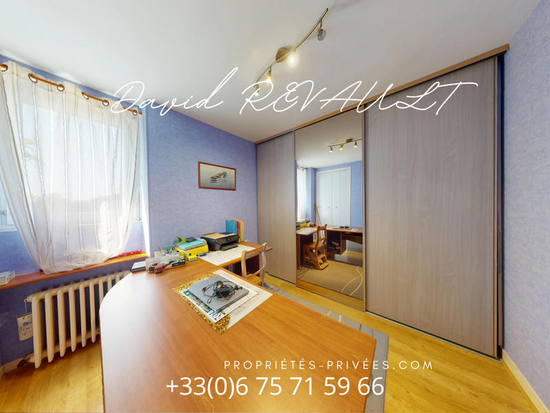 Maison - 210 m² - 8 pièces