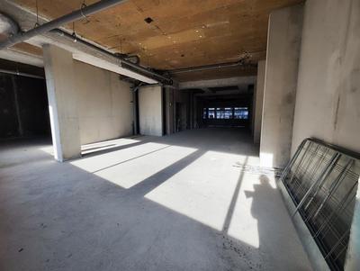 Bureau - 750 m² - 3 pièces