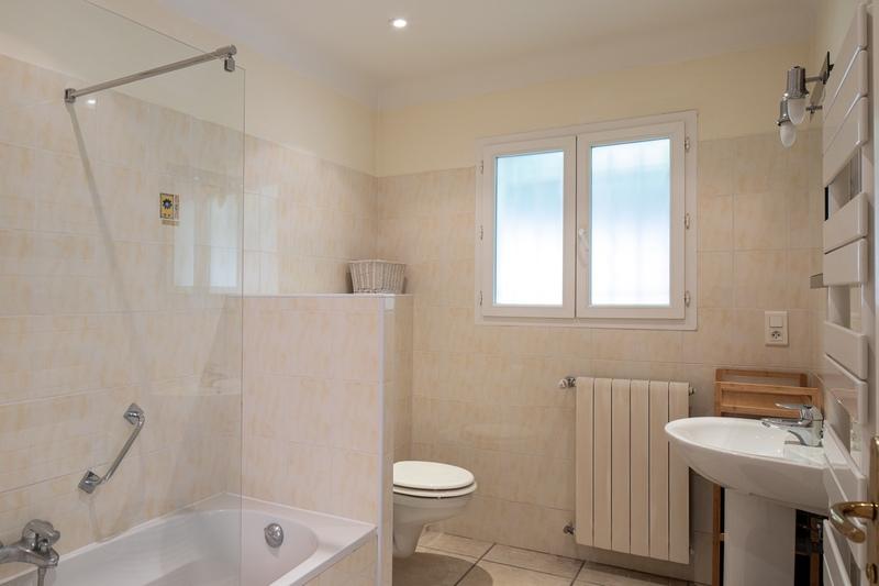 Maison - 320 m² - 11 pièces