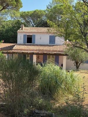 Maison - 220 m² - 7 pièces