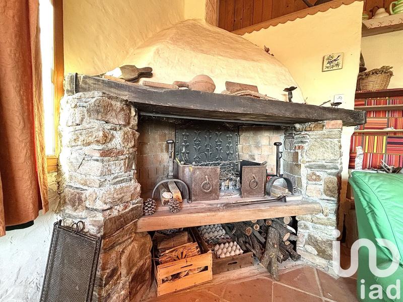 Maison - 232 m² - 8 pièces