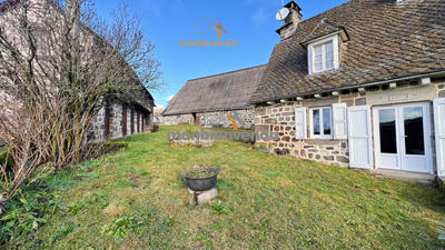 Maison traditionnelle - 149 m² - 6 pièces