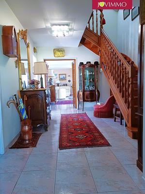 Maison - 205 m² - 7 pièces