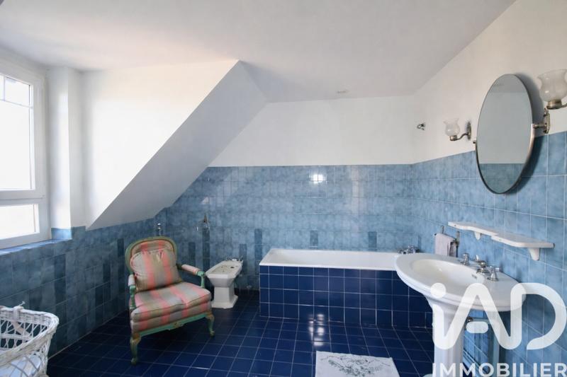 Maison - 400 m² - 10 pièces