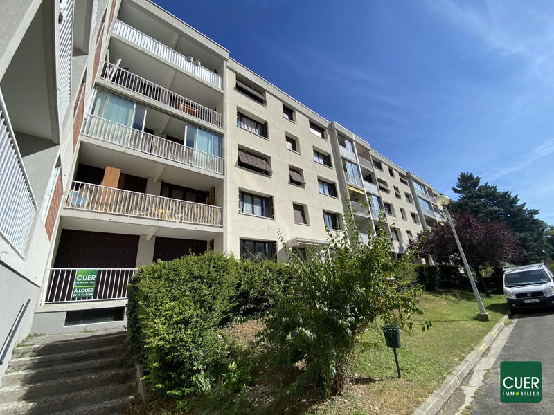 Appartement - 93 m² - 5 pièces