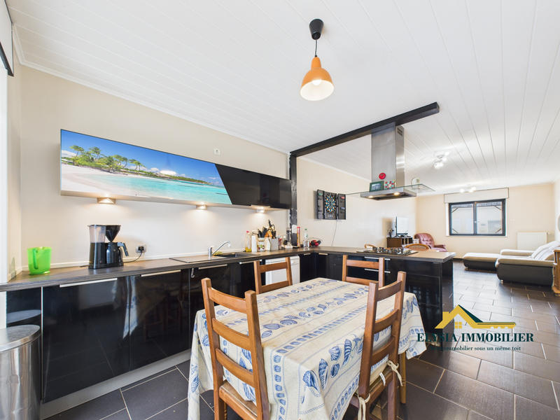 Maison - 160 m² - 6 pièces