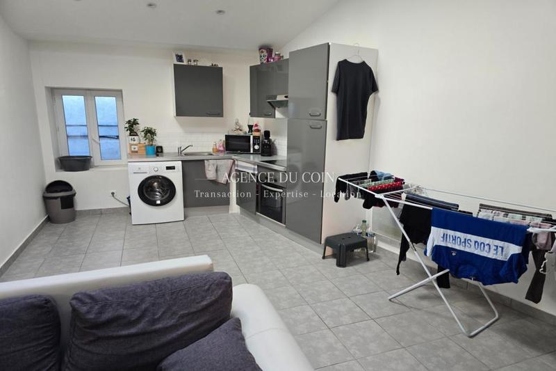 Maison - 300 m² - 14 pièces