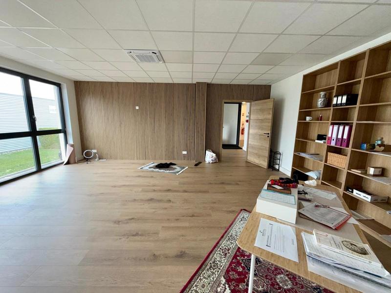 Bureau - 86 m² - 2 pièces