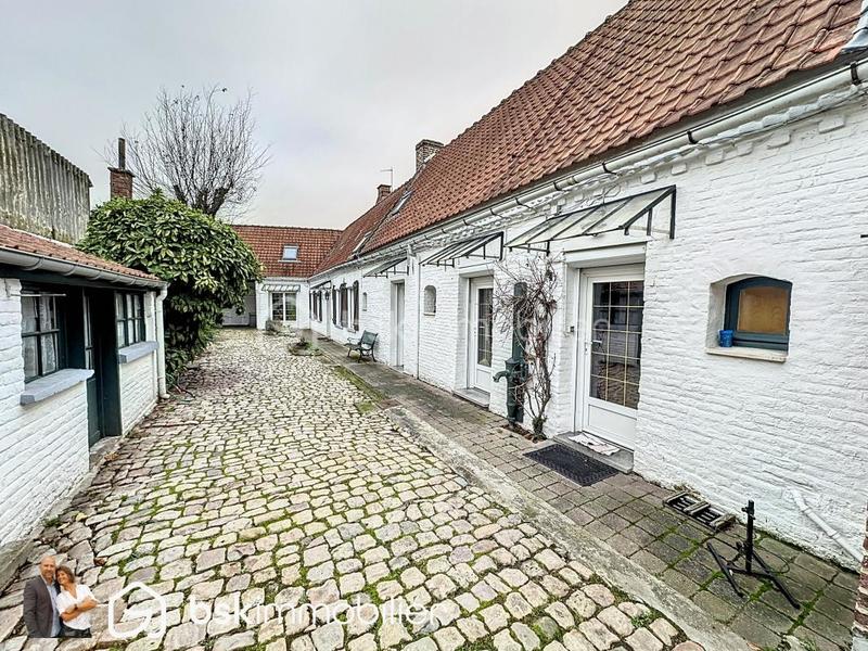 Corps de ferme - 180 m² - 7 pièces