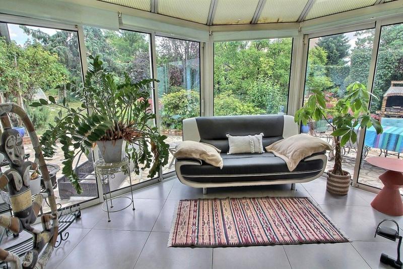 Villa - 250 m² - 6 pièces