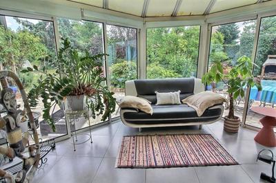 Villa - 250 m² - 6 pièces