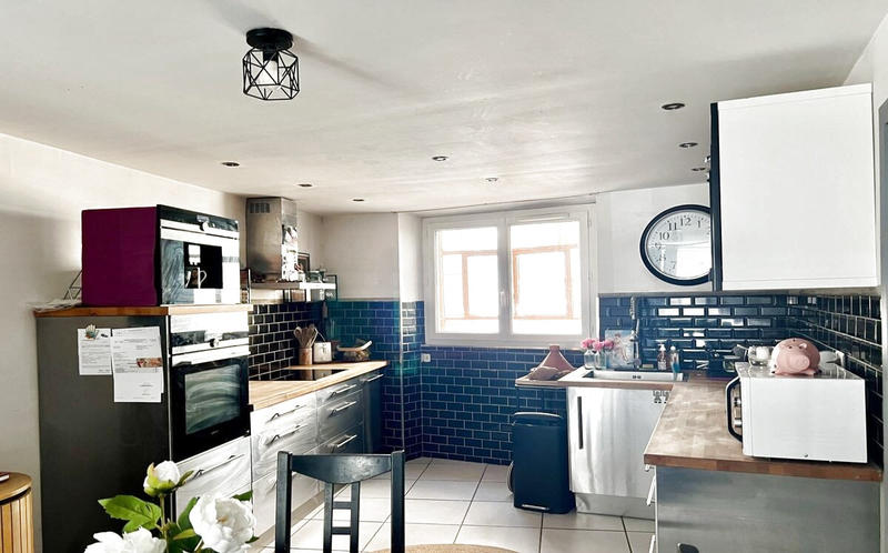 Maison - 150 m² - 4 pièces