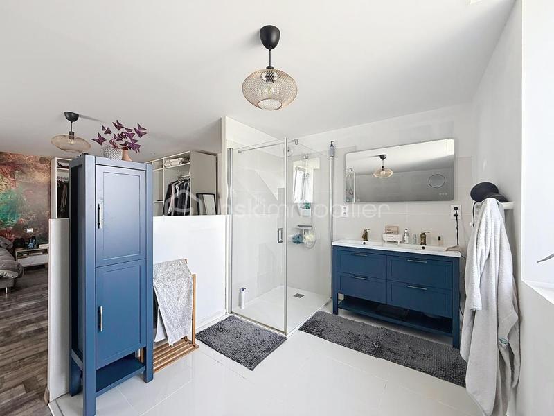 Demeure - 295 m² - 10 pièces