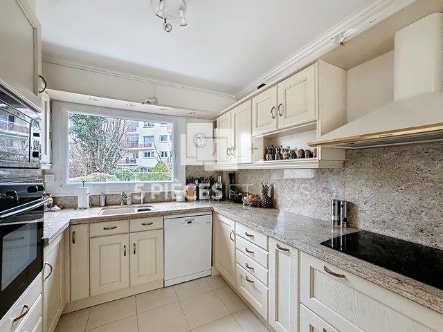 Maison - 101 m² - 5 pièces