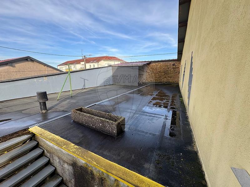 Maison - 240 m² - 7 pièces