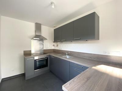 Maison - 83 m² - 5 pièces