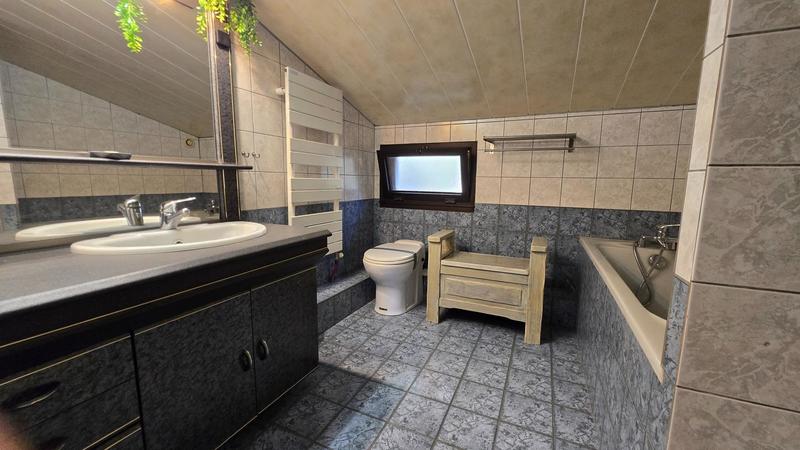 Villa - 203 m² - 11 pièces