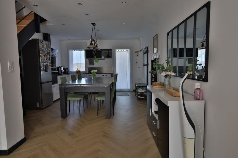 Appartement - 95 m² - 4 pièces