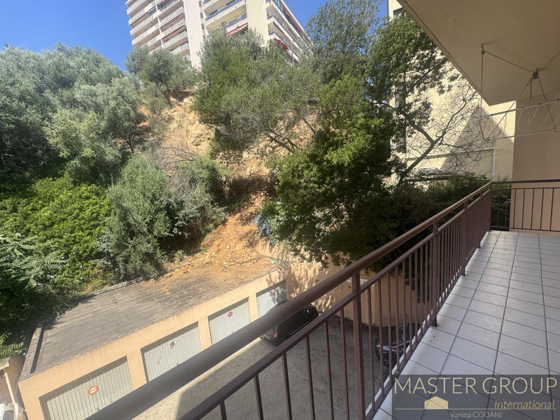 Appartement - 97 m² - 4 pièces