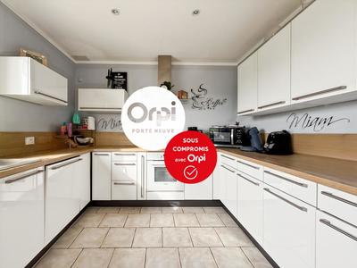 Maison - 122 m² - 4 pièces