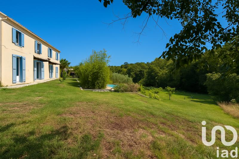 Maison - 195 m² - 7 pièces