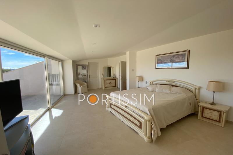 Maison - 435 m² - 7 pièces