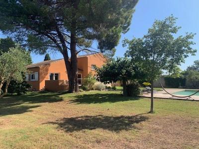 Maison - 204 m² - 7 pièces