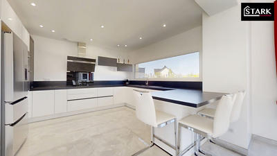 Maison - 136 m² - 5 pièces