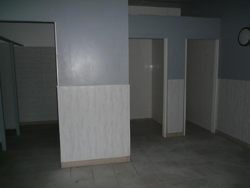 Local commercial - 177 m² - 4 pièces